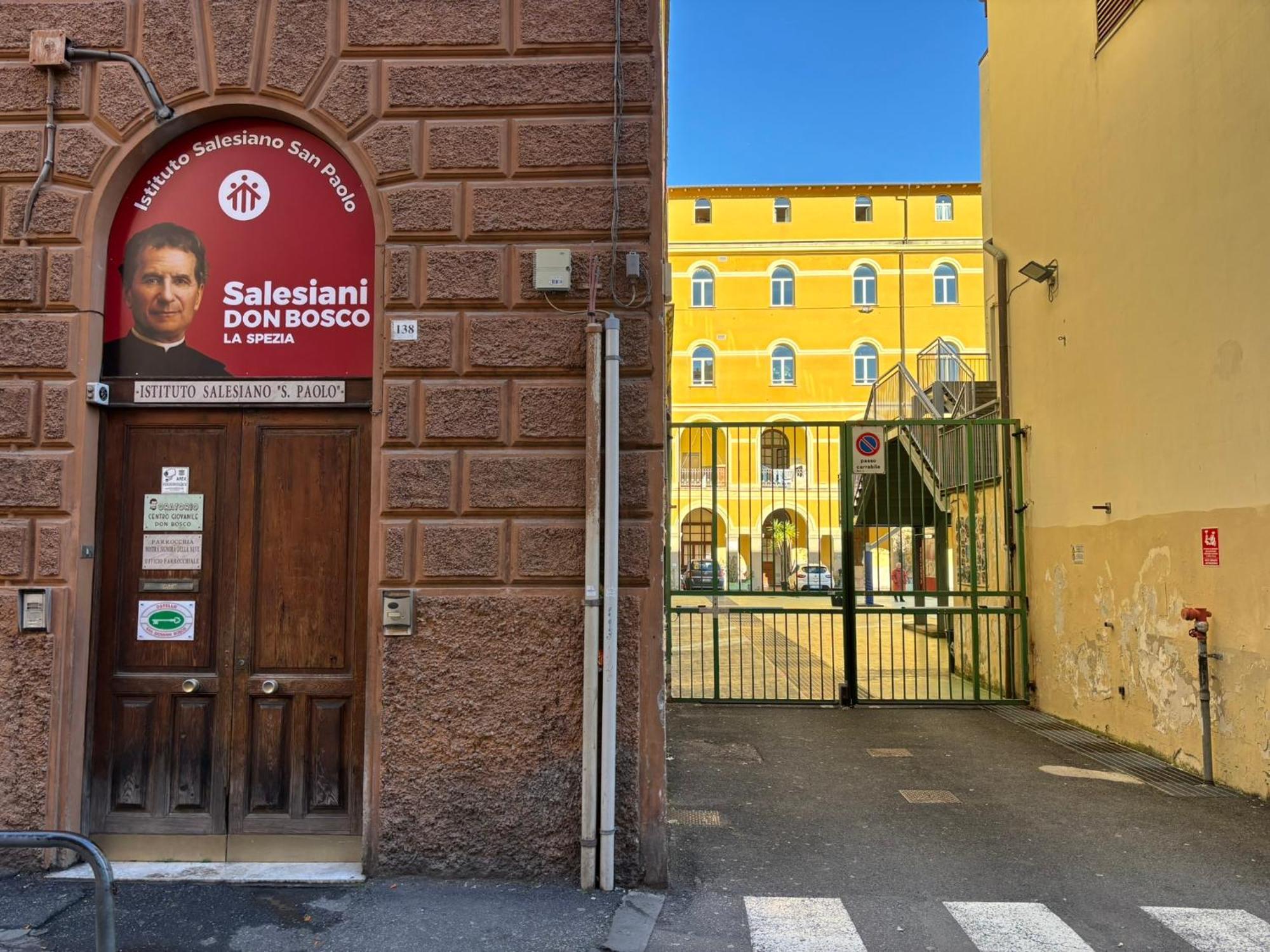 Ostello San Giovanni Bosco ラ・スペツィア エクステリア 写真